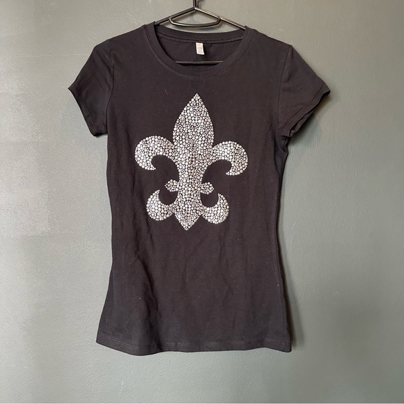 Black and Silver Fleur de lis T-shirt - Picture 1 of 7